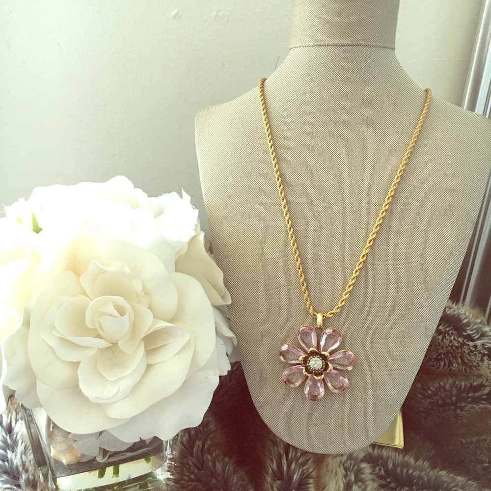 Betsey Johnson Long Flower pendant